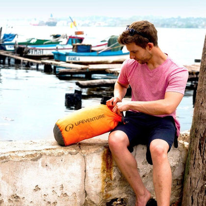 Lifeventure Ultralight 15L Dry Bag